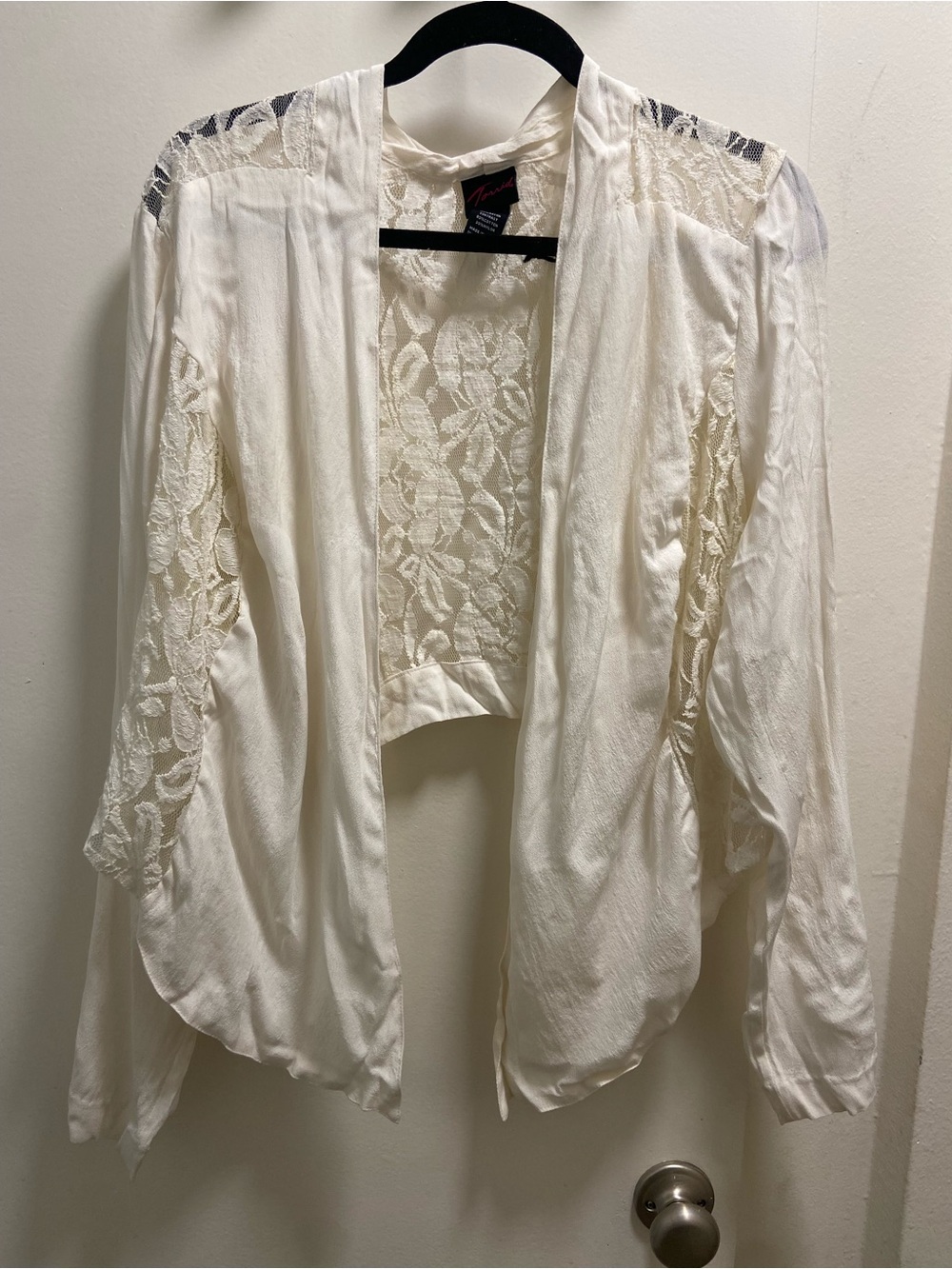torrid Ivory Lace Open-Front Kimono